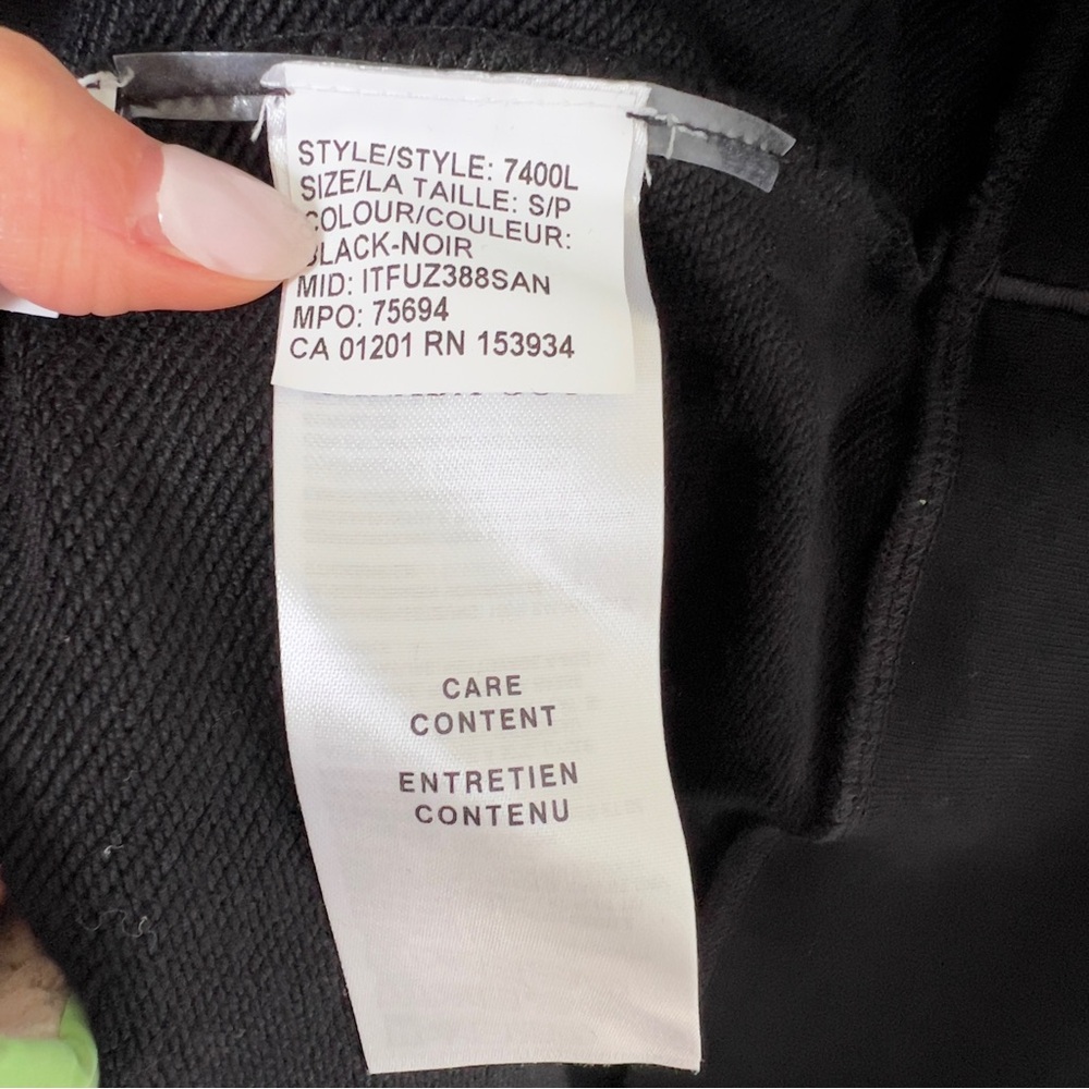 NWT Canada Goose Muskoka Crewneck Sweatshirt in Black - Picture 10 of 11